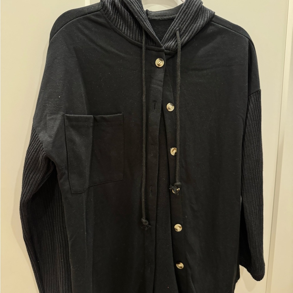 Black Button-Up Hooded shacket with Ribbed Sleeves - Picture 3 of 4